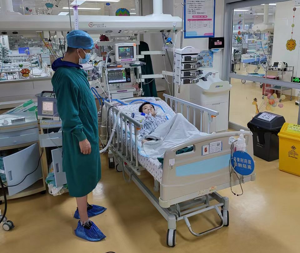 霸州市跨省救护车出租公司